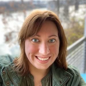 Meet your Posher, Crystina